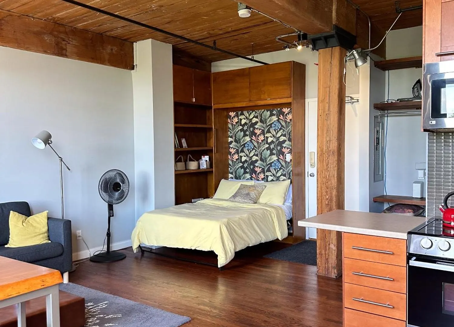 Lägenhet Cozy West End Studio Toronto